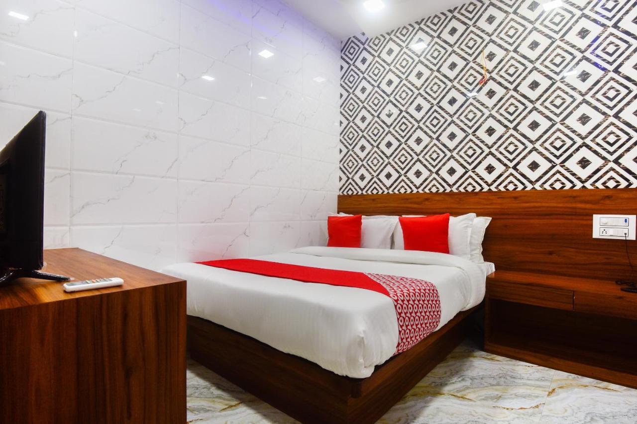 Oyo 63295 T Junction Residency Hotell Mumbai Exteriör bild