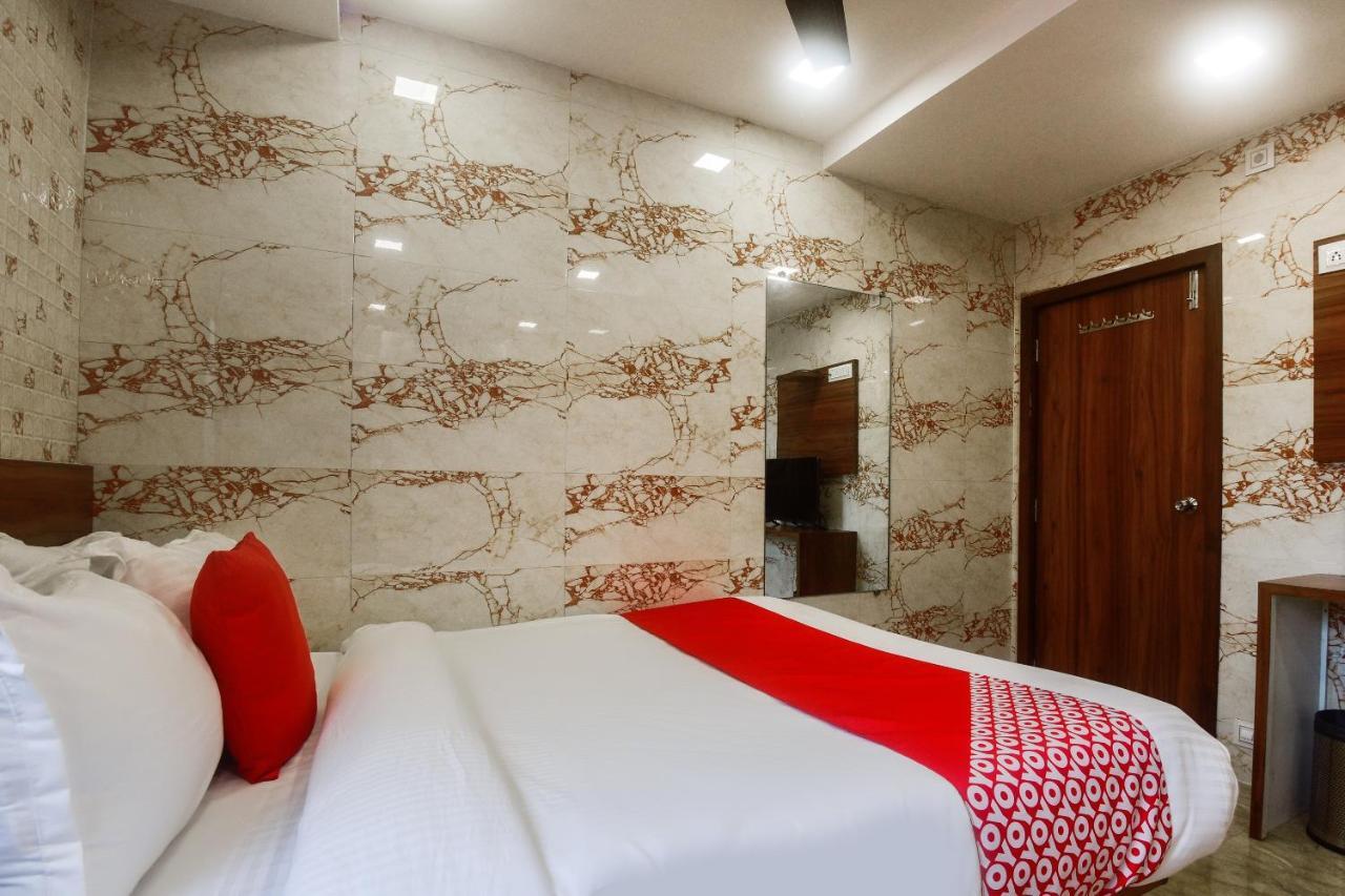 Oyo 63295 T Junction Residency Hotell Mumbai Exteriör bild