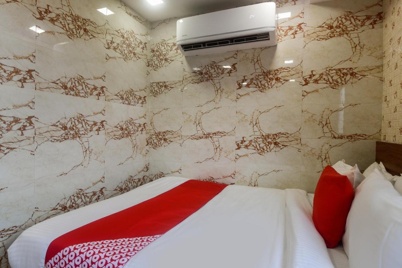 Oyo 63295 T Junction Residency Hotell Mumbai Exteriör bild