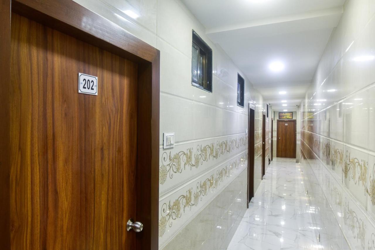 Oyo 63295 T Junction Residency Hotell Mumbai Exteriör bild